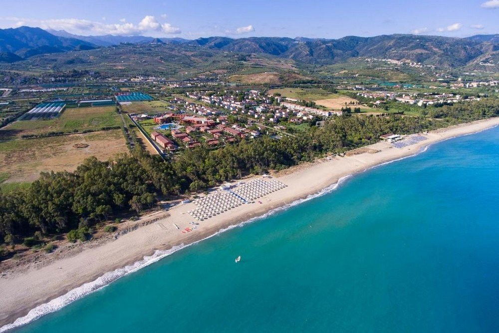 01 voi baia di tindari panoramica