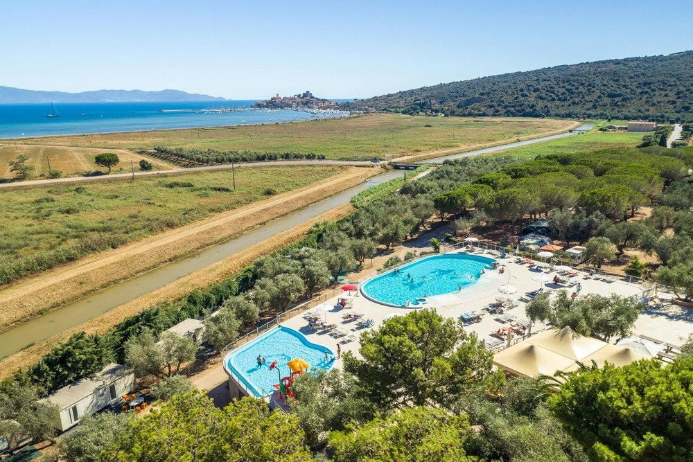 Campeggi E Bungalow In Toscana: Sul Mare, Con Piscina E Animazione