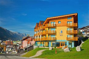01 hotel delle alpi  panoramica