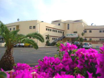 08